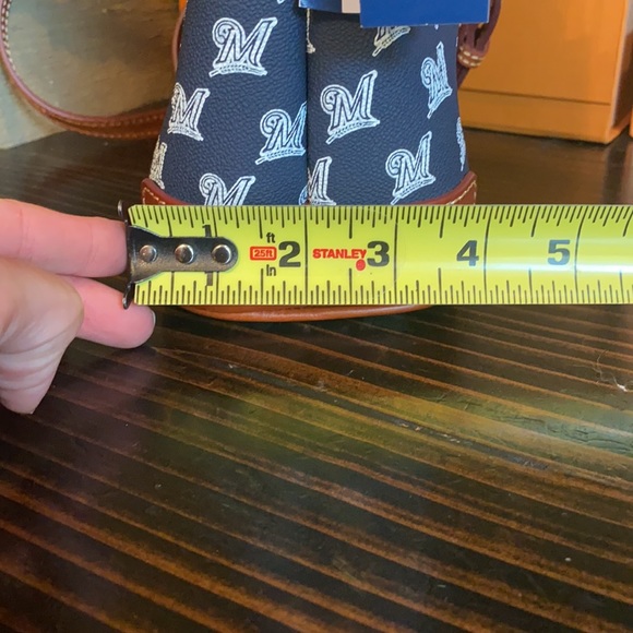 NWT Dooney & Bourke Milwaukee Brewers Crossbody - Picture 5 of 17